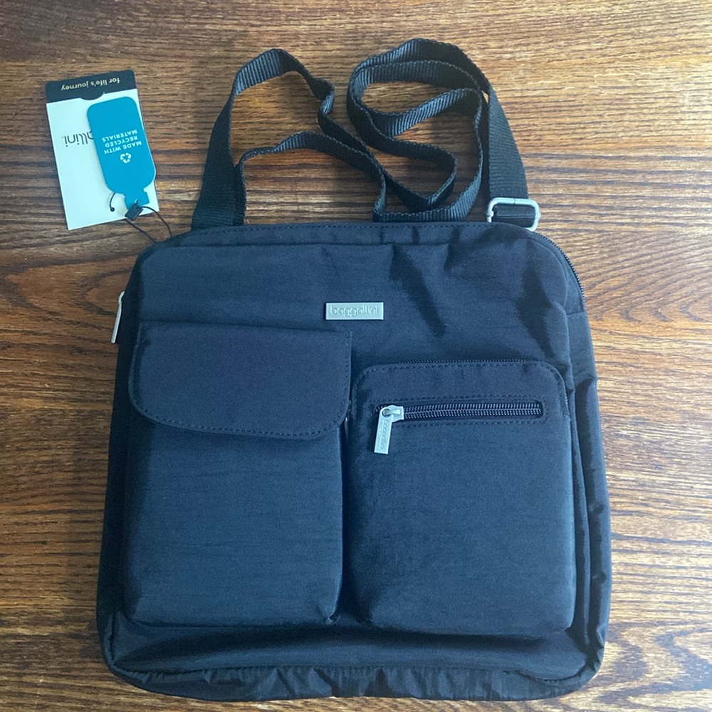 Baggallini Black Crossbody Bag NWT